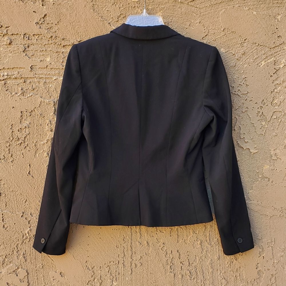 H&M black suit jacket - Picture 2 of 8